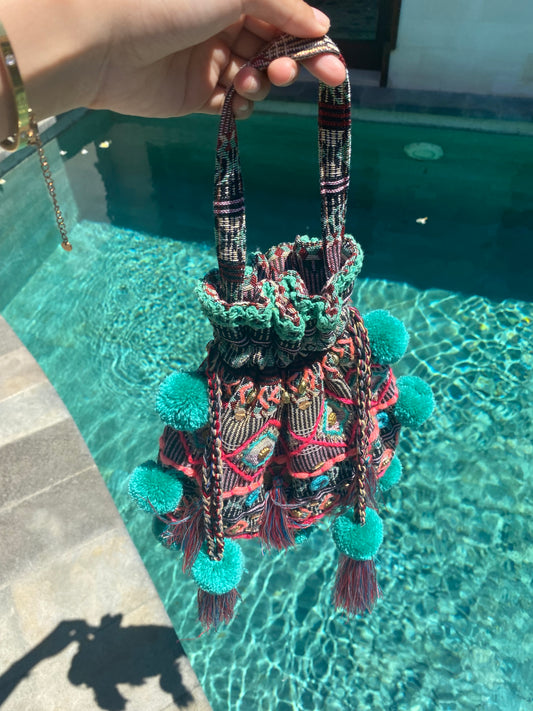 Savana pom pom bag