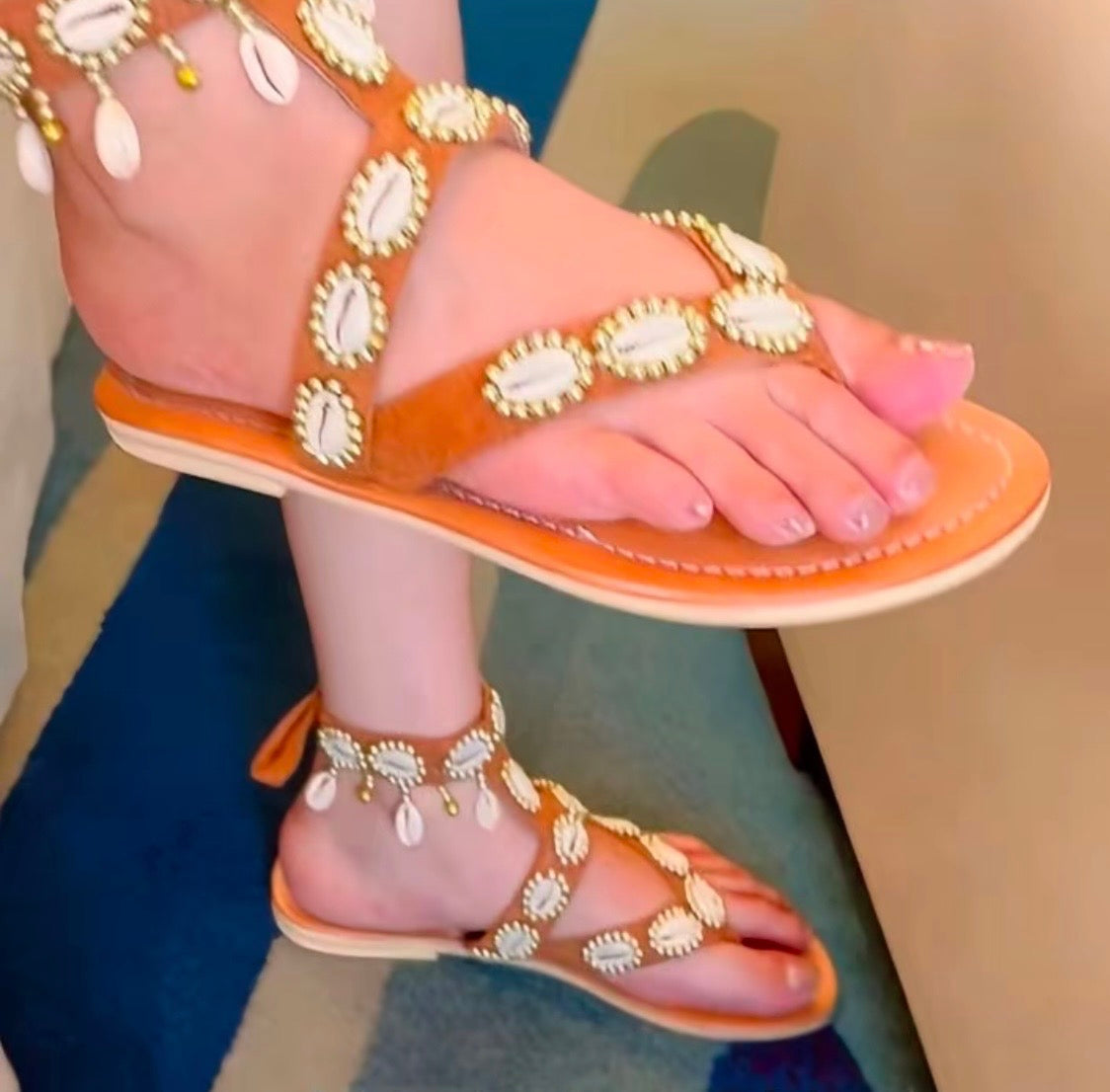 Kerang Gladiator Sandals