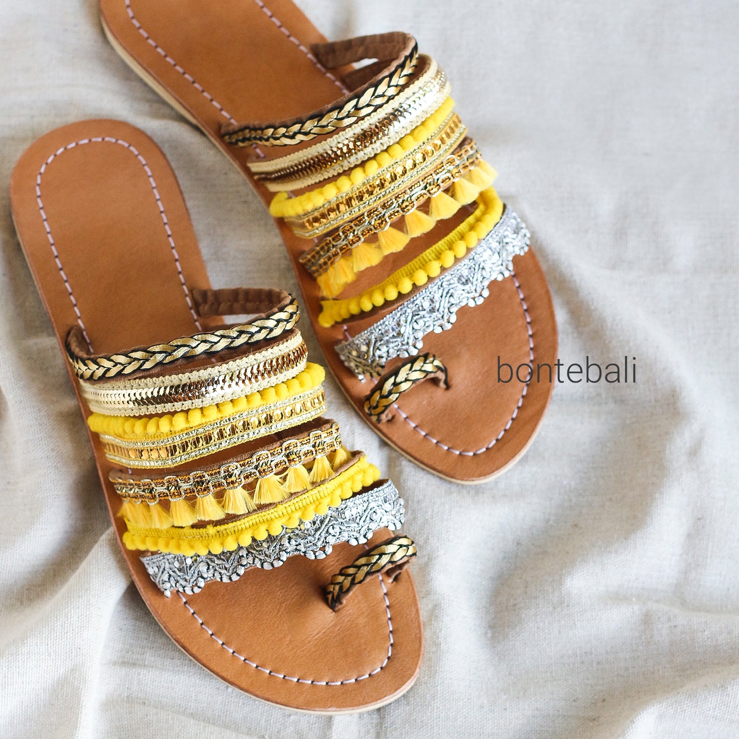 Rayna Jempol Sandals