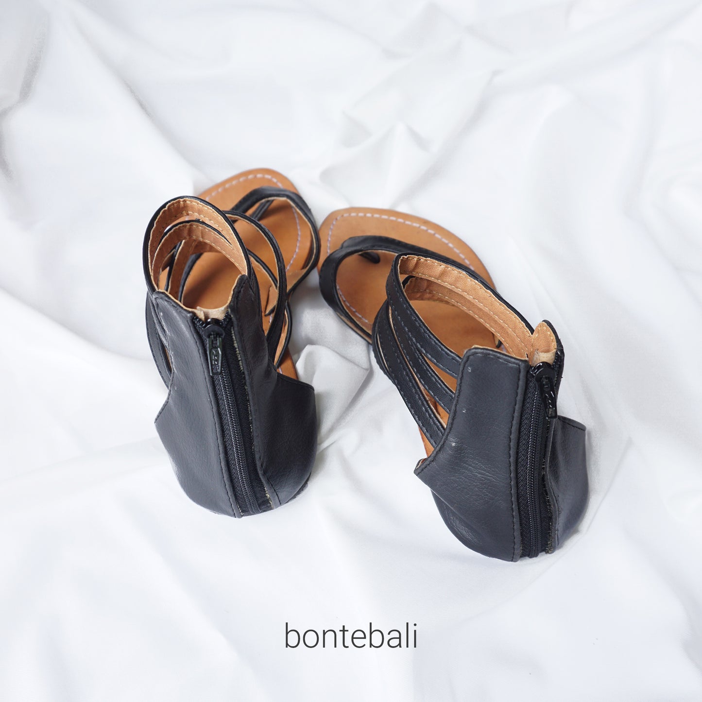 Nakula Sandals