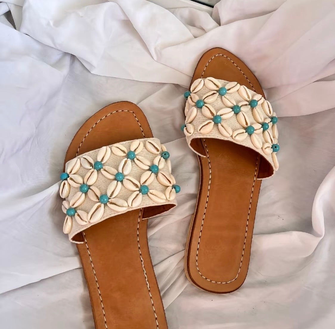 Laura Selop Sandals